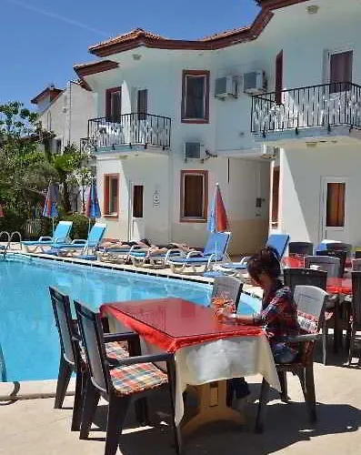 Hotel Dost 3*